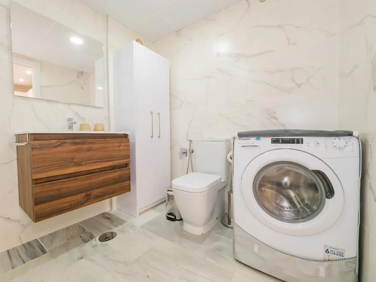 アパート Cubo'S Apartamento Atocha With Optional Parking マラガ スペイン
